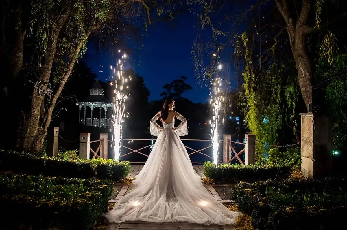 Luxury Car Hire for Your Wedding, Only Best Award-Winning Chauffeur Company in Melbourne.